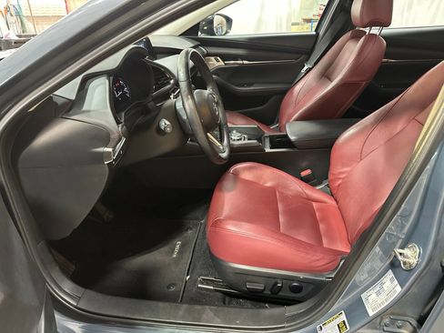 Used 2023 MAZDA MAZDA3 s FWD image 15