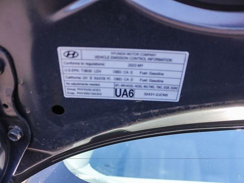 Used 2023 Hyundai Elantra SE FWD image 34