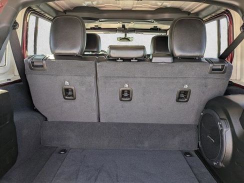 Used 2021 Jeep Wrangler Unlimited Sahara image 6