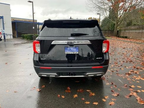 Certified 2023 Ford Explorer XLT w/ Equipment Group 202A image 5