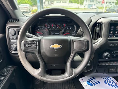 Used 2022 Chevrolet Silverado 1500 Custom AWD/4WD image 16