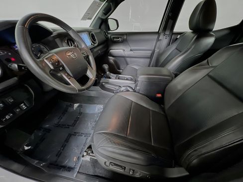 Used 2023 Toyota Tacoma TRD Sport w/ TRD Premium Sport Package image 14