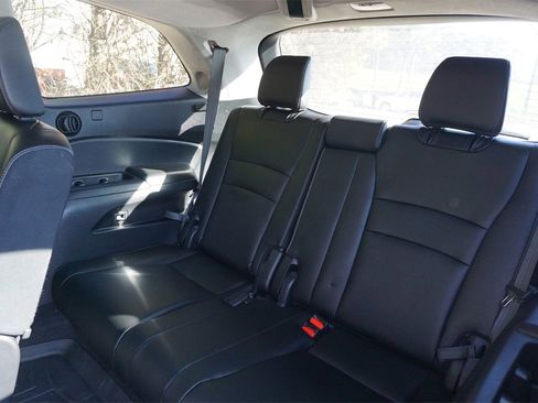 Used 2020 Honda Pilot Touring image 18