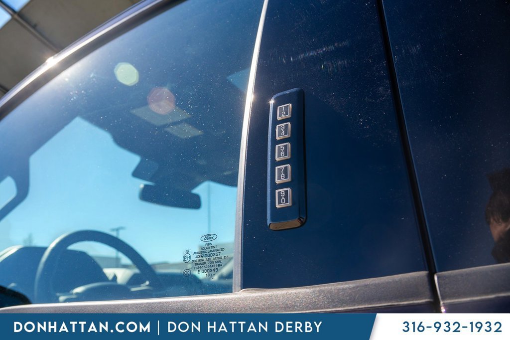 Used 2019 Ford F150 Lariat w/ Equipment Group 502A Luxury AWD/4WD image 38