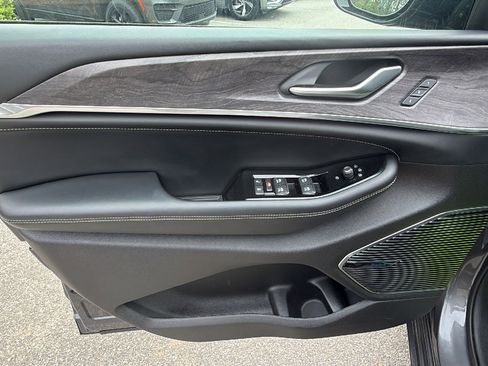 Used 2021 Jeep Grand Cherokee L Overland image 14