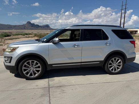 Used 2017 Ford Explorer Limited AWD/4WD image 5