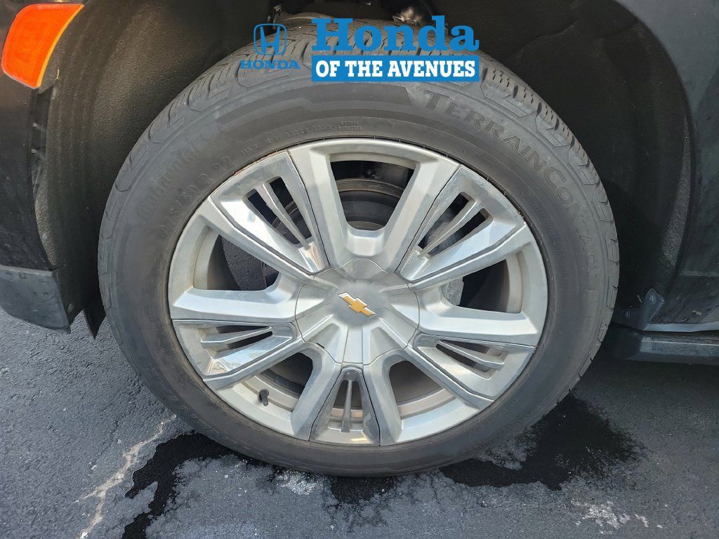 Used 2021 Chevrolet Tahoe High Country w/ Premium Package RWD image 4