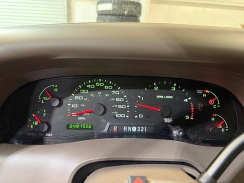 Used 2004 Ford F450 2WD Crew Cab Super Duty image 2