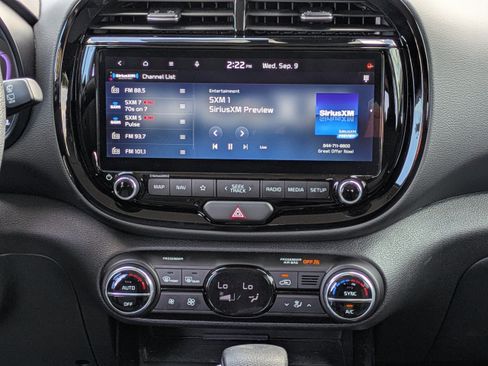 Used 2025 Kia Soul S FWD image 16
