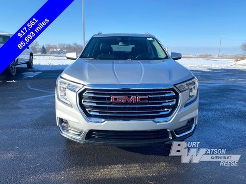 Used 2022 GMC Terrain SLT w/ LPO, Floor Liner Package image 10