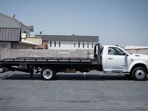 Used 2022 RAM 5500 SLT w/ Quick Order Package 27G SLT RWD image 15