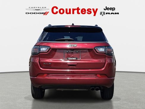 Used 2022 Jeep Compass High Altitude AWD/4WD image 6