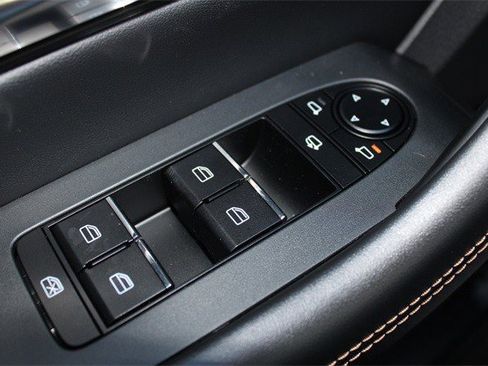 Certified 2025 MAZDA CX-90 3.3 Turbo S w/ Premium Package image 23