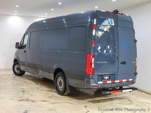 Used 2019 Mercedes-Benz Sprinter 170 image 6