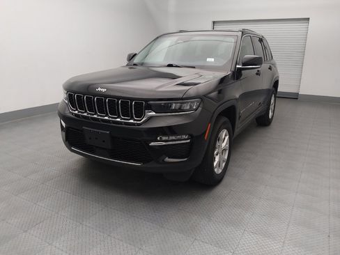 Used 2023 Jeep Grand Cherokee Limited AWD/4WD image 15