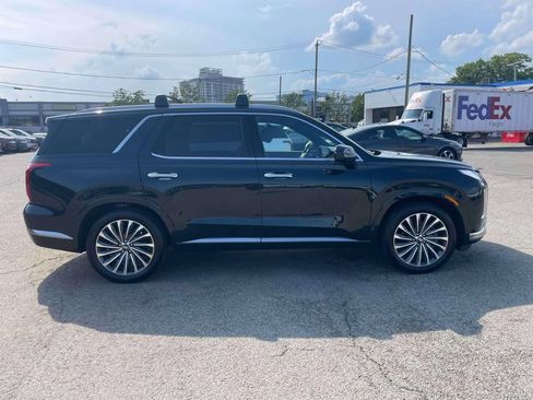 Used 2023 Hyundai Palisade Calligraphy AWD/4WD image 5