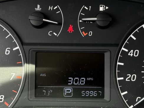 Used 2017 Nissan Sentra S image 13