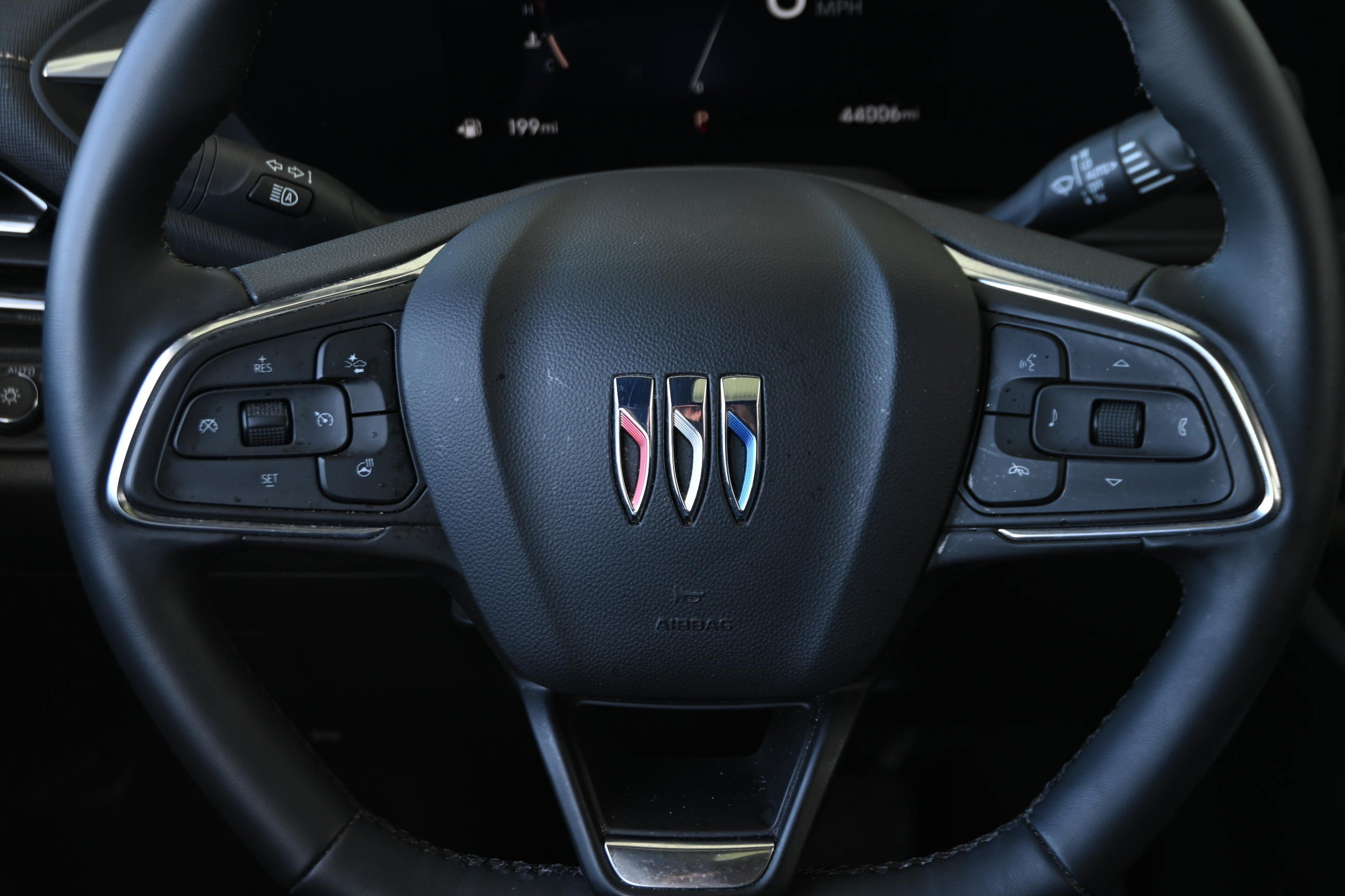 Used 2024 Buick Envista Avenir FWD image 28