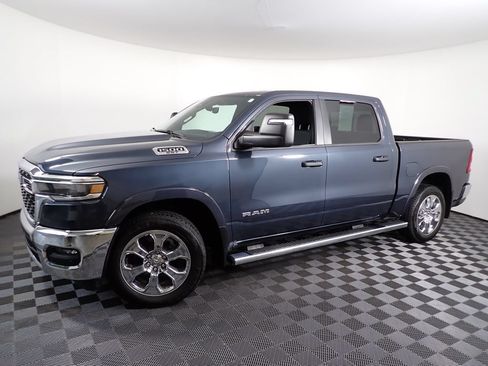 Used 2025 RAM 1500 Big Horn AWD/4WD image 11