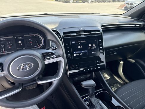 Used 2024 Hyundai Santa Cruz SEL image 23