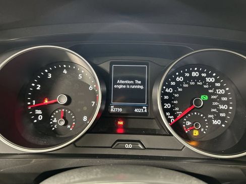 Used 2019 Volkswagen Tiguan SE w/ Panoramic Sunroof Package AWD/4WD image 13