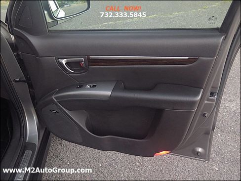 Used 2011 Hyundai Santa Fe Limited image 16