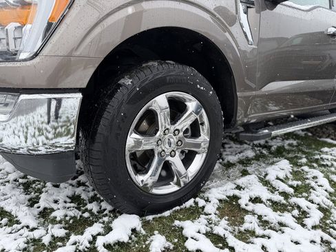 Used 2022 Ford F150 XLT w/ Equipment Group 302A High image 9