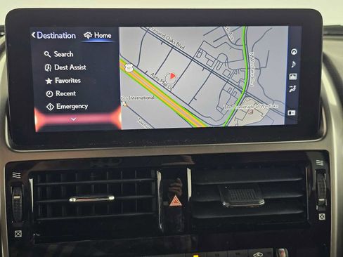 Used 2022 Lexus GX 460 Premium w/ Premium Package image 26