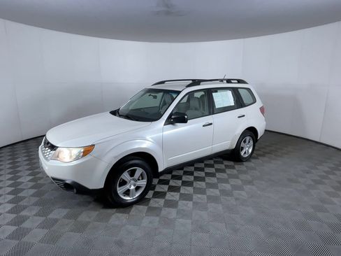Used 2013 Subaru Forester 2.5X image 4