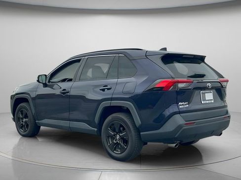 Used 2021 Toyota RAV4 XLE image 6