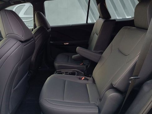 Certified 2026 Lexus TX 500h AWD w/ Technology Package image 12