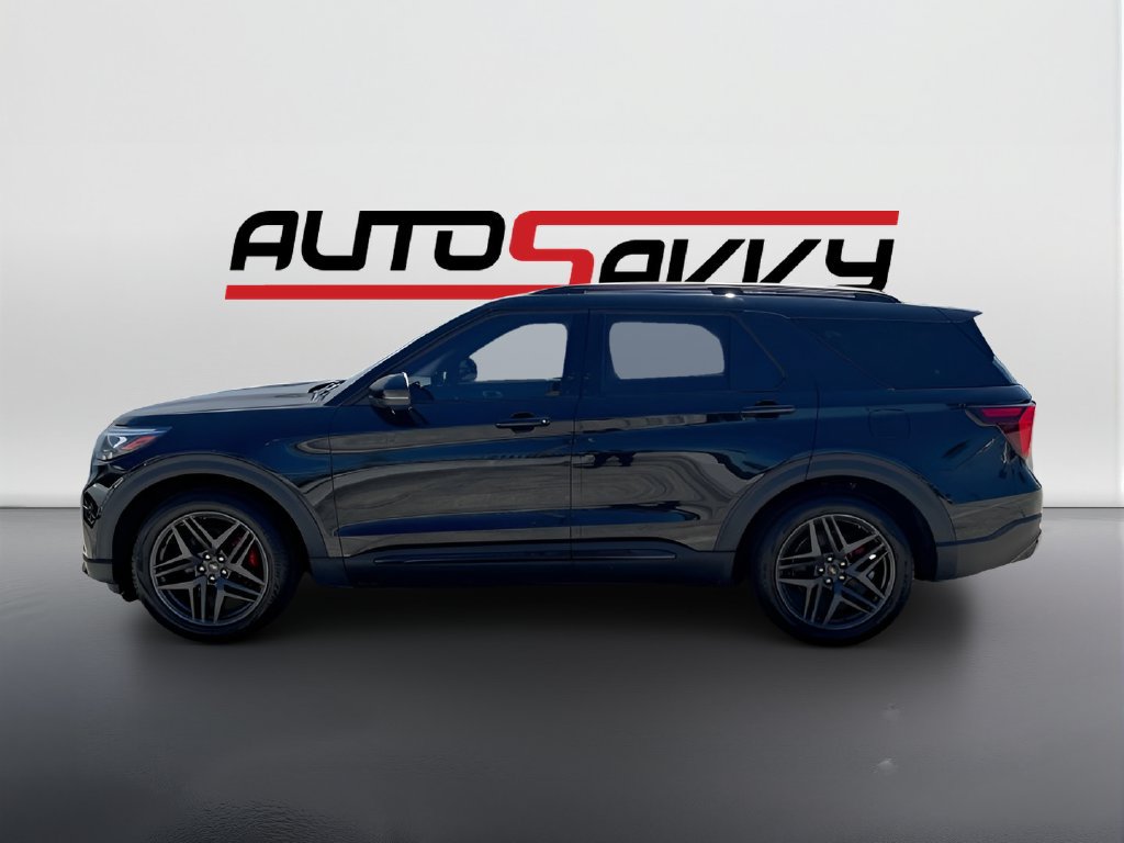 Used 2025 Ford Explorer ST AWD/4WD image 4