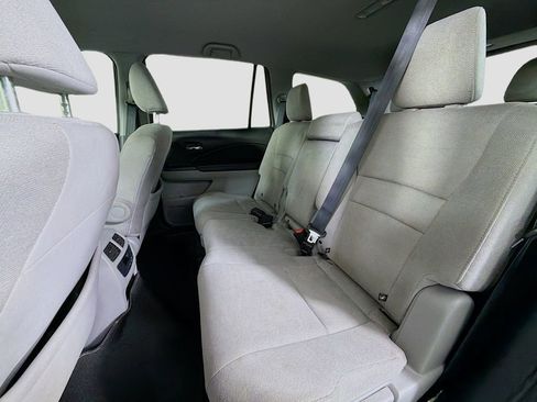 Used 2021 Honda Pilot EX image 21