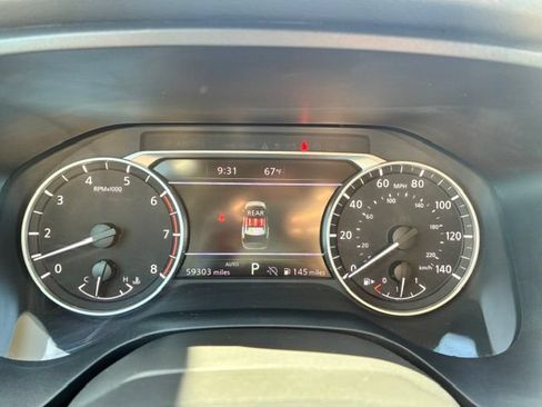 Used 2025 Nissan Rogue SV AWD/4WD image 12