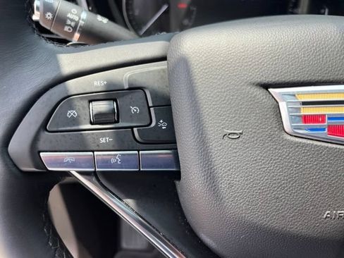 Used 2025 Cadillac XT6 Luxury FWD image 18