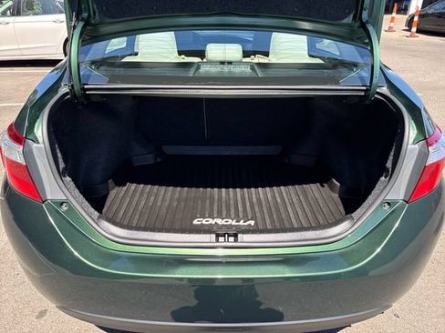Used 2015 Toyota Corolla LE FWD image 21