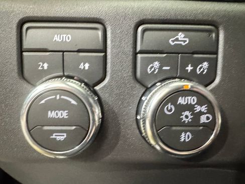 New 2026 GMC Sierra 1500 Elevation image 18