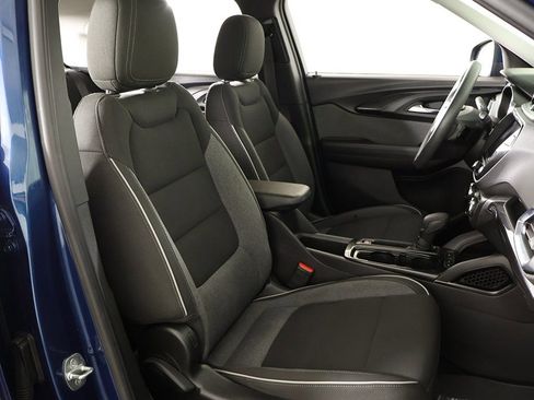 Used 2021 Chevrolet TrailBlazer LT w/ Convenience Package image 28