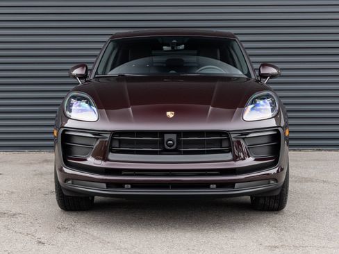 Used 2026 Porsche Macan AWD/4WD image 7
