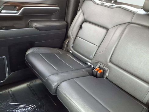 Used 2026 GMC Sierra 1500 SLT AWD/4WD image 18