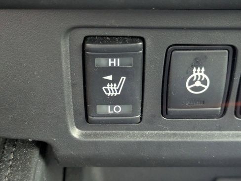 Used 2022 Nissan Frontier PRO-4X w/ Pro-4X Premium Package AWD/4WD image 24