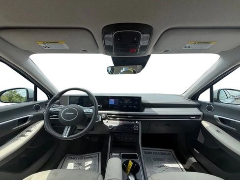 Used 2025 Hyundai Sonata SEL FWD image 10