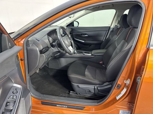 Certified 2022 Nissan Sentra SR image 4