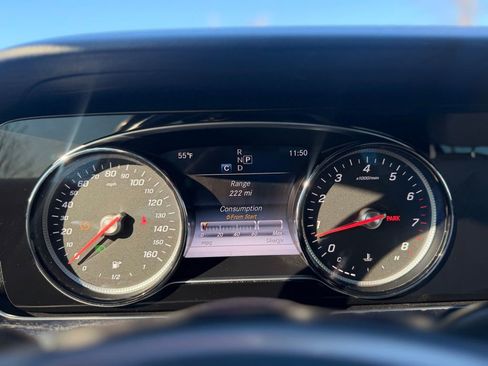 Used 2017 Mercedes-Benz E 300 4MATIC image 24