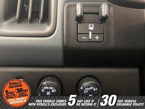 Certified 2022 Chevrolet Colorado Z71 w/ Z71 Midnight Edition AWD/4WD image 25