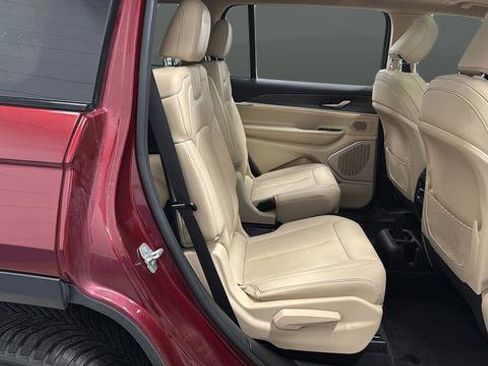 Used 2021 Jeep Grand Cherokee L Limited AWD/4WD image 24