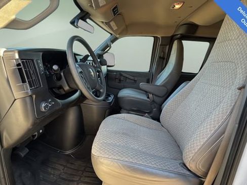 Used 2024 Chevrolet Express 3500 LT w/ LT Preferred Equipment Group RWD image 16