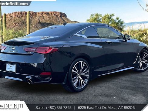 Used 2022 INFINITI Q60 3.0t Luxe w/ Essential Package image 2