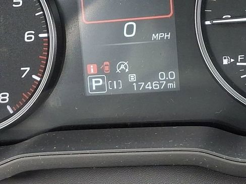 Certified 2025 Subaru Forester Premium image 20