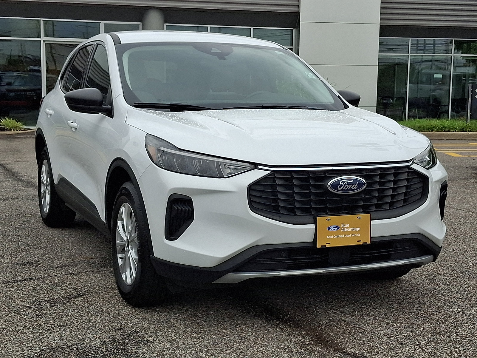 Certified 2023 Ford Escape Active AWD/4WD image 2